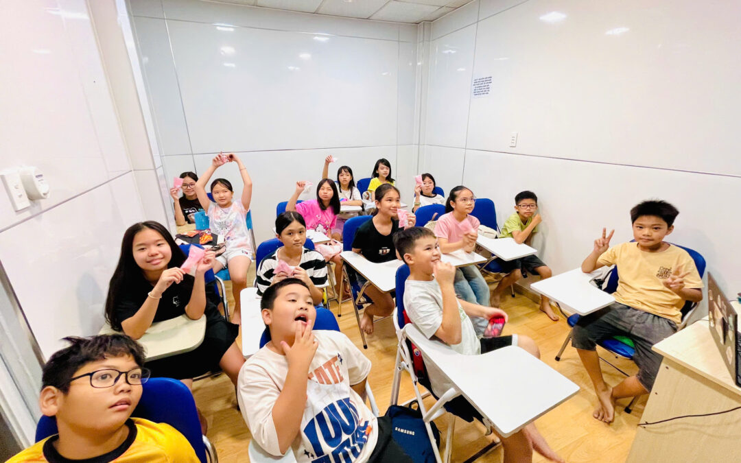 lớp học thêm, ôn thi chứng chỉ starters, movers, flyers, ket, pet tại quận 7. Học thêm tiếng anh trẻ em